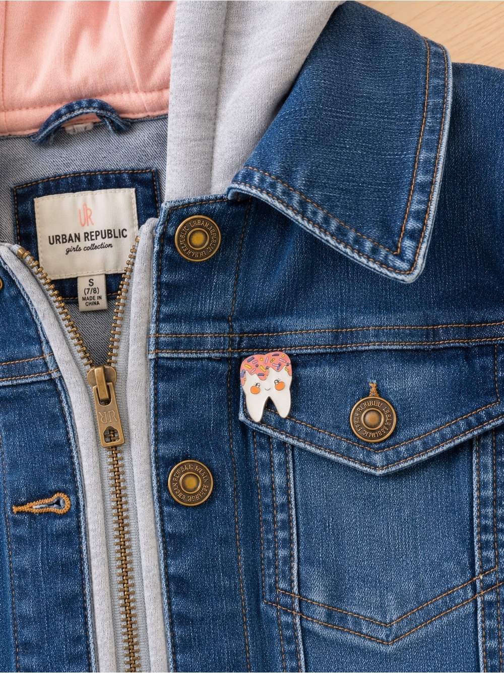 Urban Republic Girl’s Blue Denim Jacket Gray Hood & Pin! - Picture 10 of 11